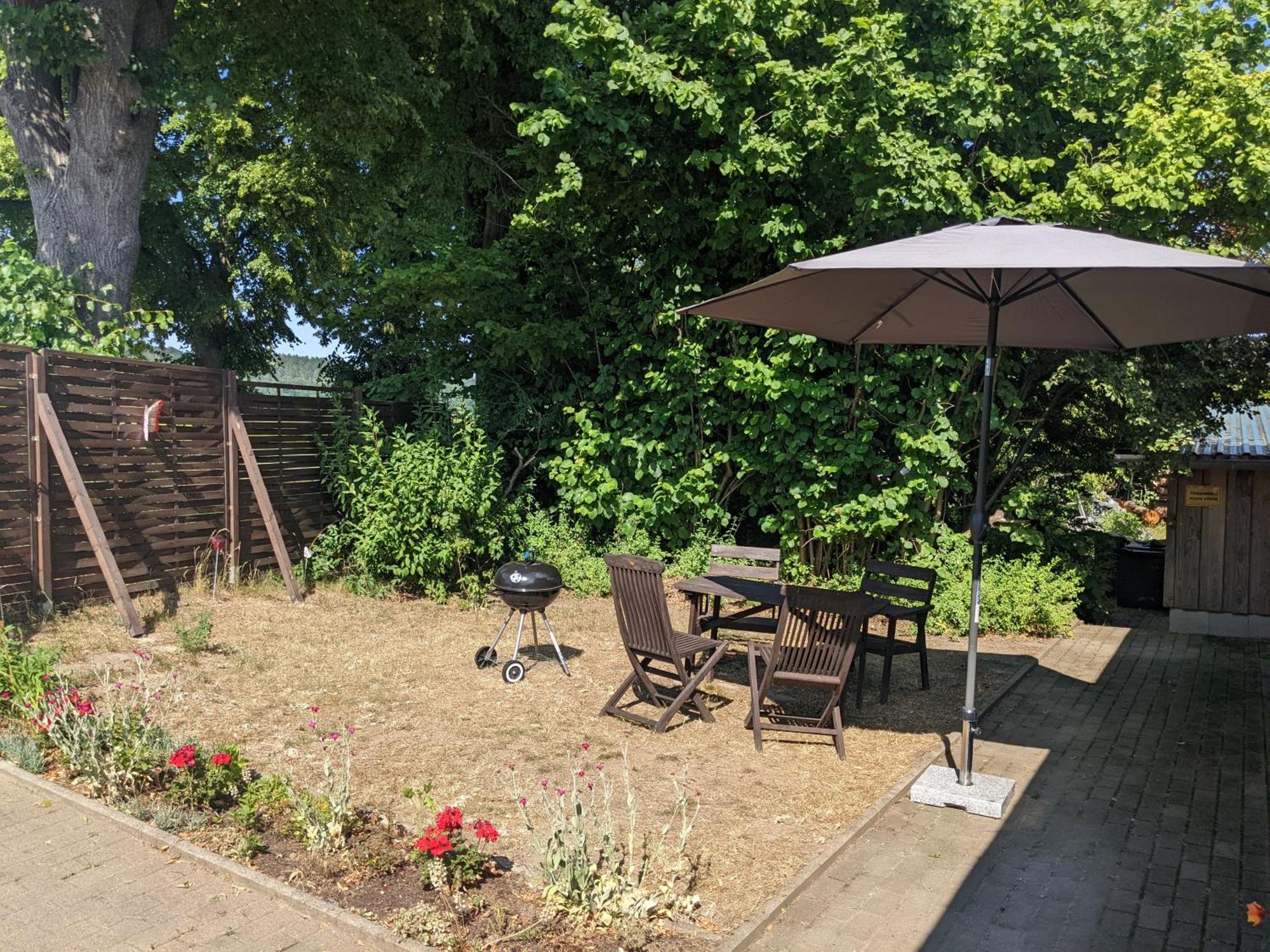 W5 - Urlaubsmagie - Wohnung Mit Grill, Terrasse & Pool Lichtenhain  Luaran gambar