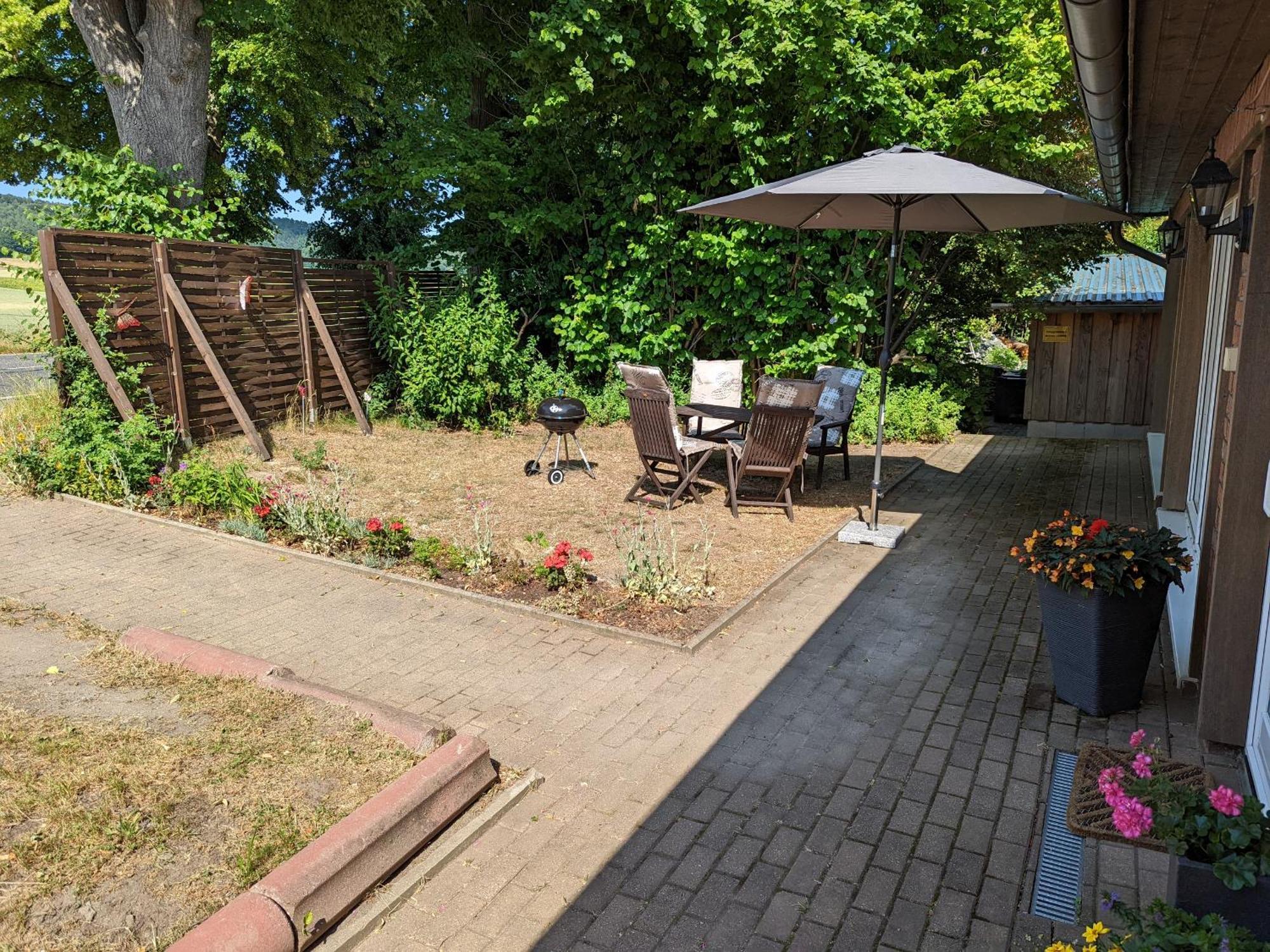 W5 - Urlaubsmagie - Wohnung Mit Grill, Terrasse & Pool Lichtenhain  Luaran gambar