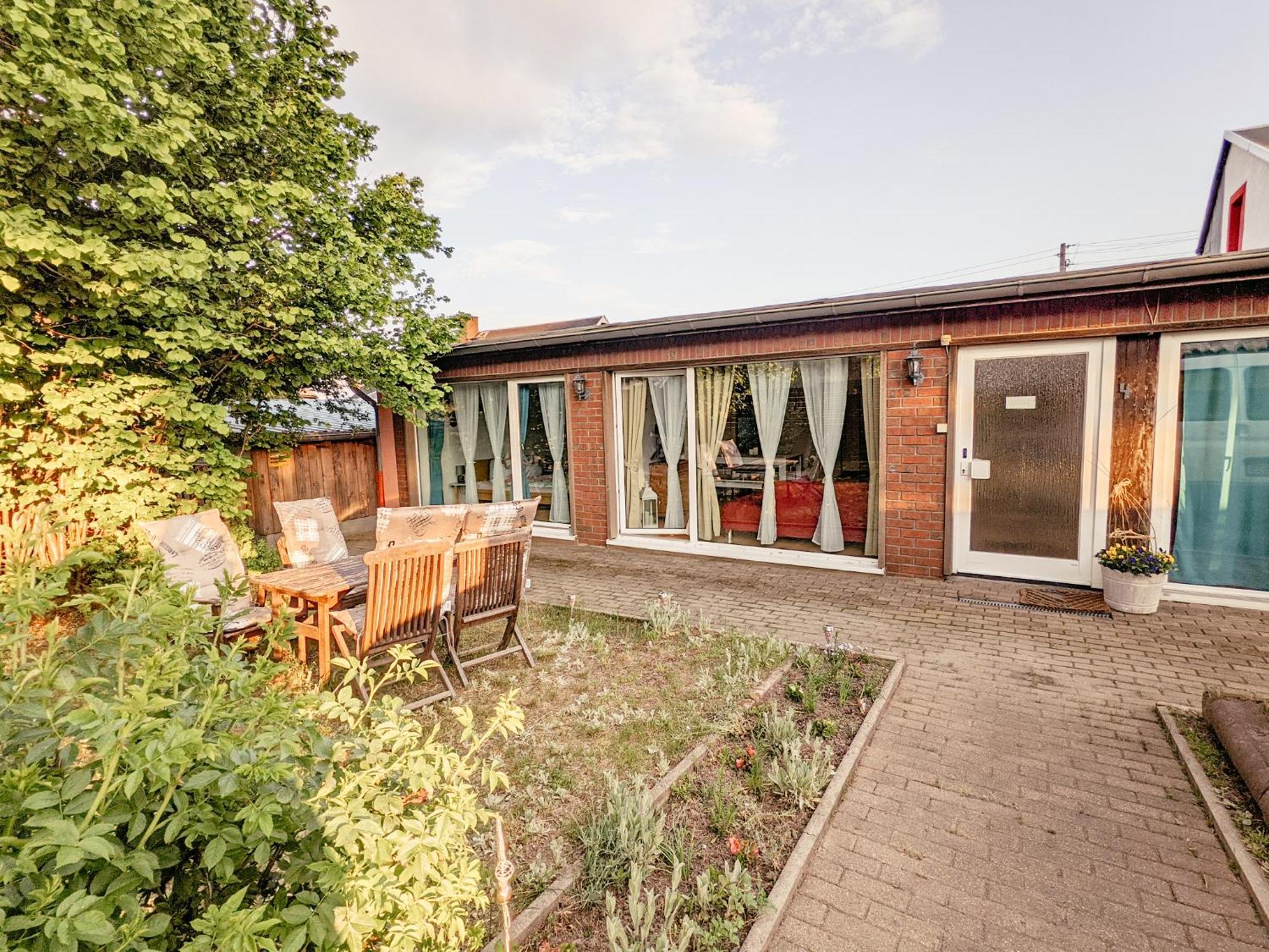 W5 - Urlaubsmagie - Wohnung Mit Grill, Terrasse & Pool Lichtenhain  Luaran gambar