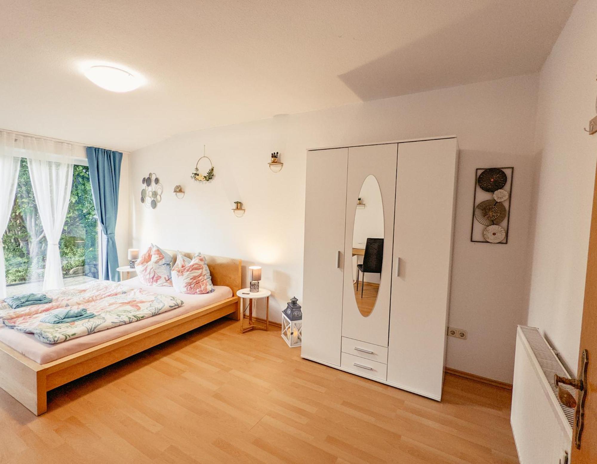 W5 - Urlaubsmagie - Wohnung Mit Grill, Terrasse & Pool Lichtenhain  Luaran gambar