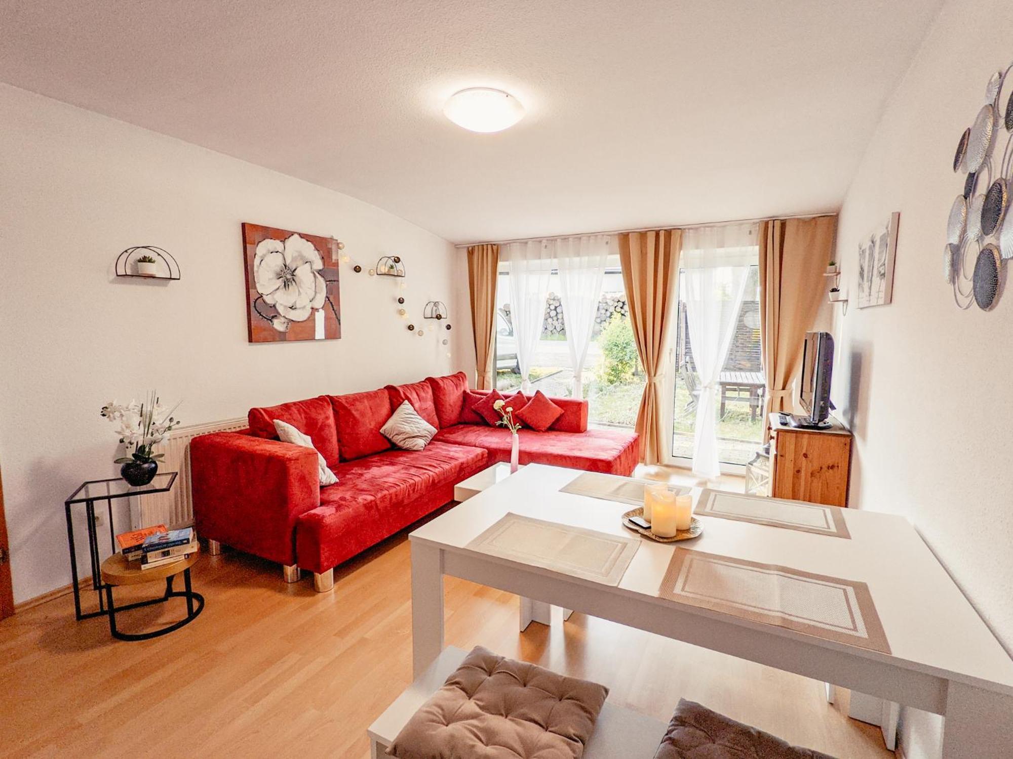 W5 - Urlaubsmagie - Wohnung Mit Grill, Terrasse & Pool Lichtenhain  Luaran gambar