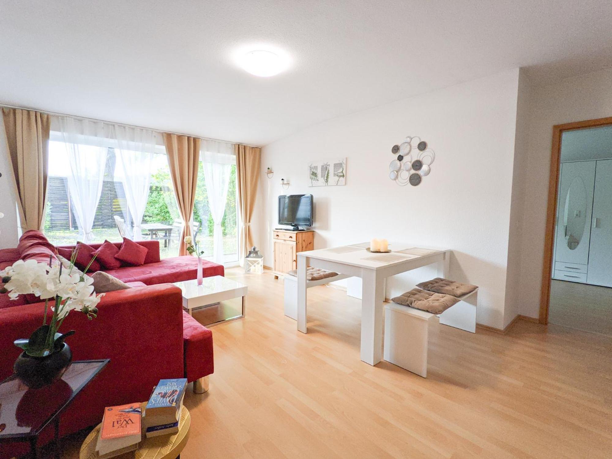 W5 - Urlaubsmagie - Wohnung Mit Grill, Terrasse & Pool Lichtenhain  Luaran gambar