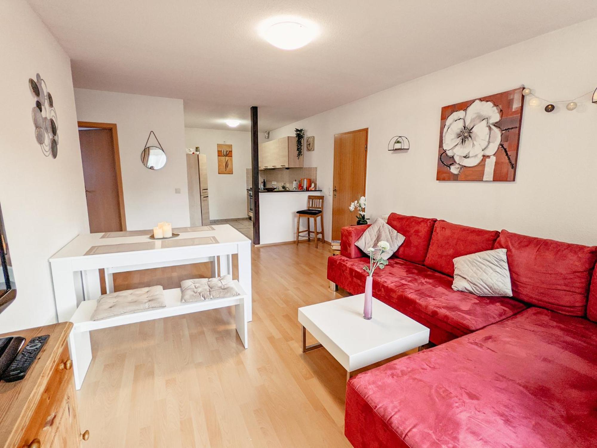 W5 - Urlaubsmagie - Wohnung Mit Grill, Terrasse & Pool Lichtenhain  Luaran gambar